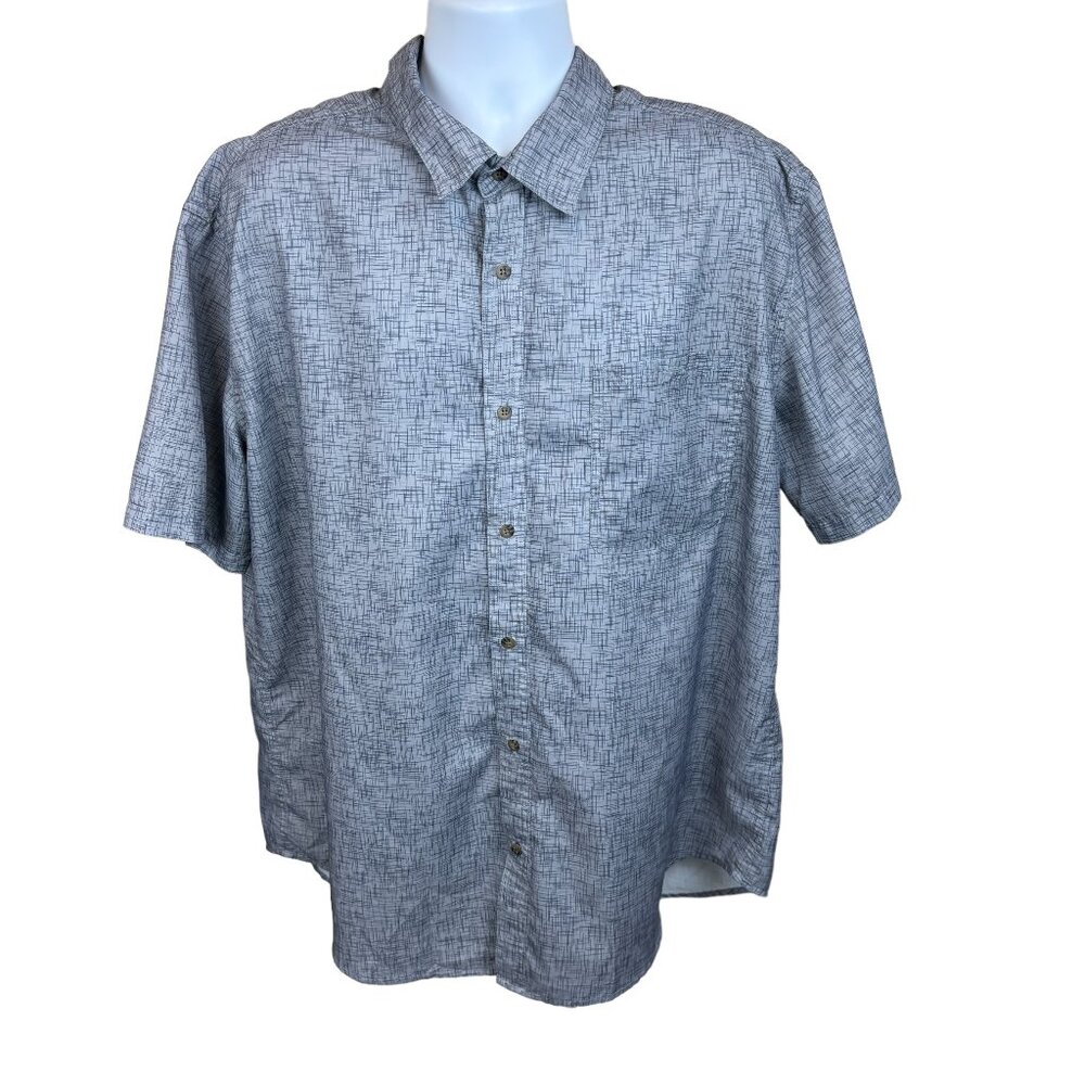 St. John's Bay dress shirt, size XXL, UPF 30, Terra Tek fabric, short sleeves